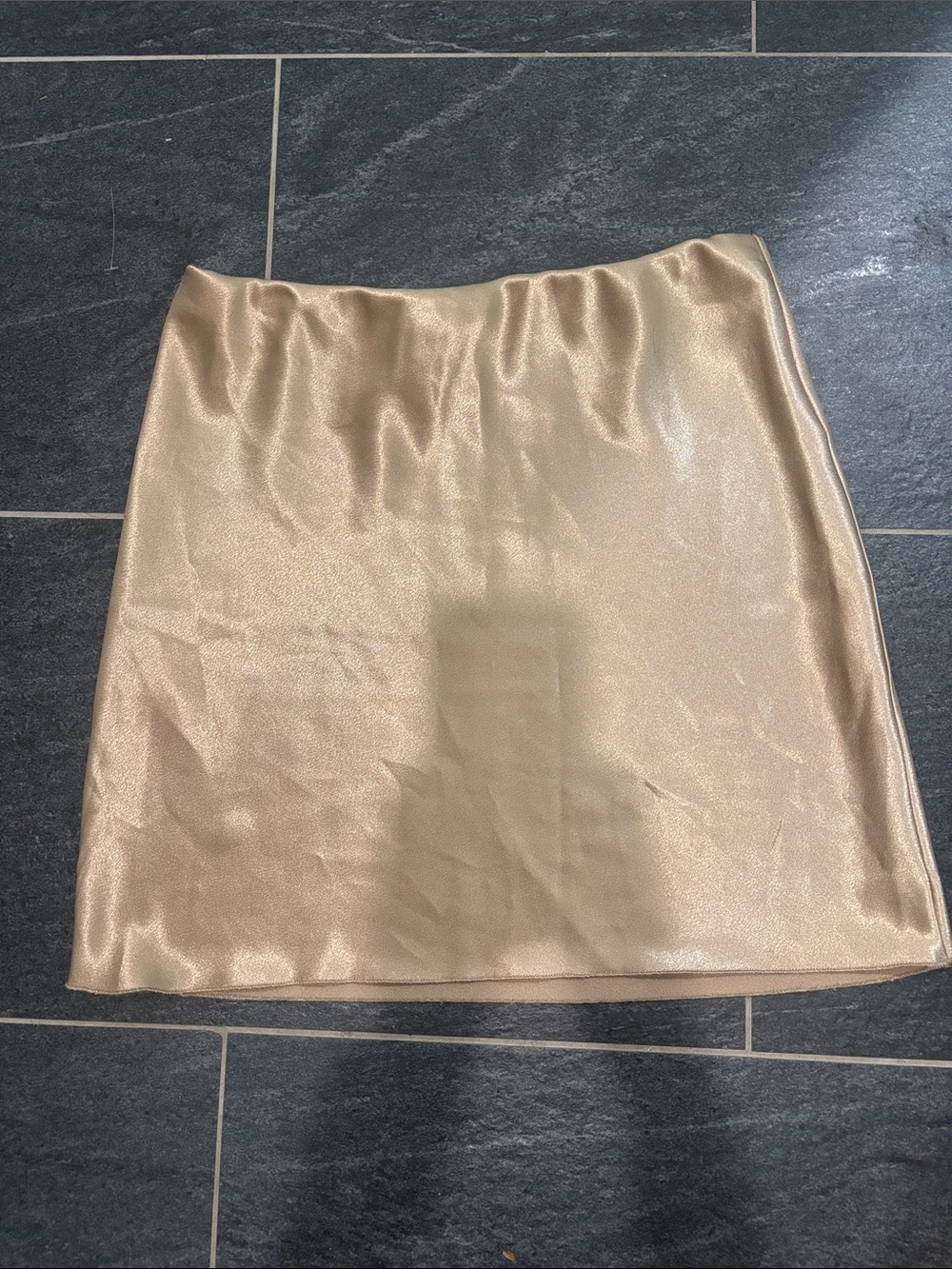 Boohoo Gold ”Satin-y” Mini Skirt